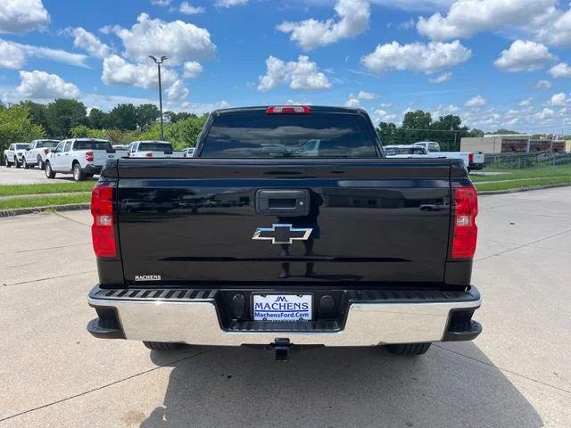 Used 2018 Black Chevrolet LT image 4