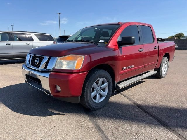 Used 2014 Venetian Ruby Nissan SV image 3