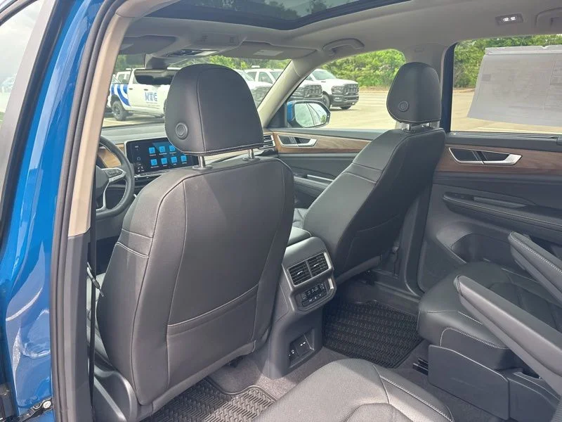 New 2026 Blue Volkswagen 2.0T SE w/Technology image 20