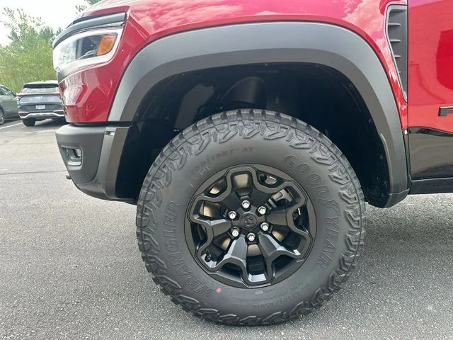 New 2026 Molten Red Pearl-Coat Exterior Paint RAM RHO image 20