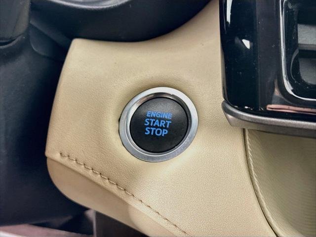 Certified Used 2021 MAGNETIC GRAY MET. Toyota  image 21