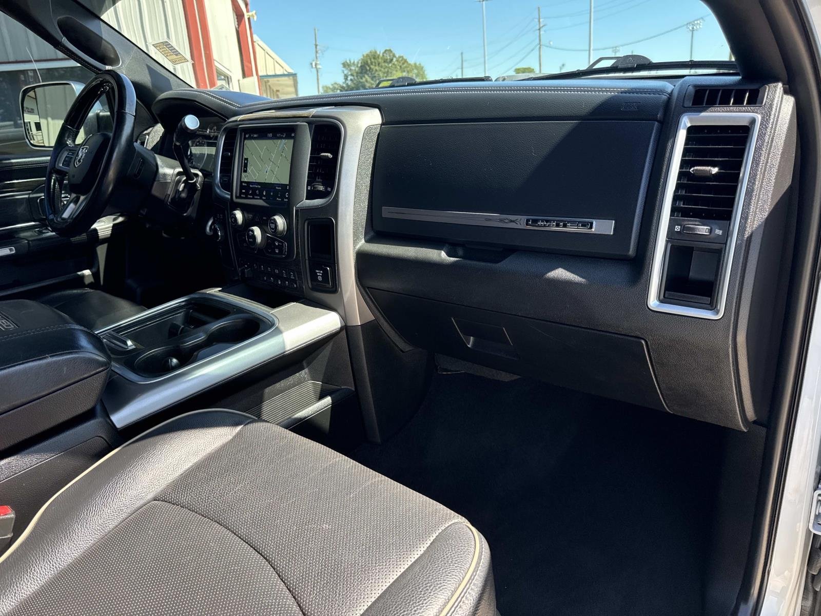 Used 2018 Bright White Clearcoat Ram Limited image 12