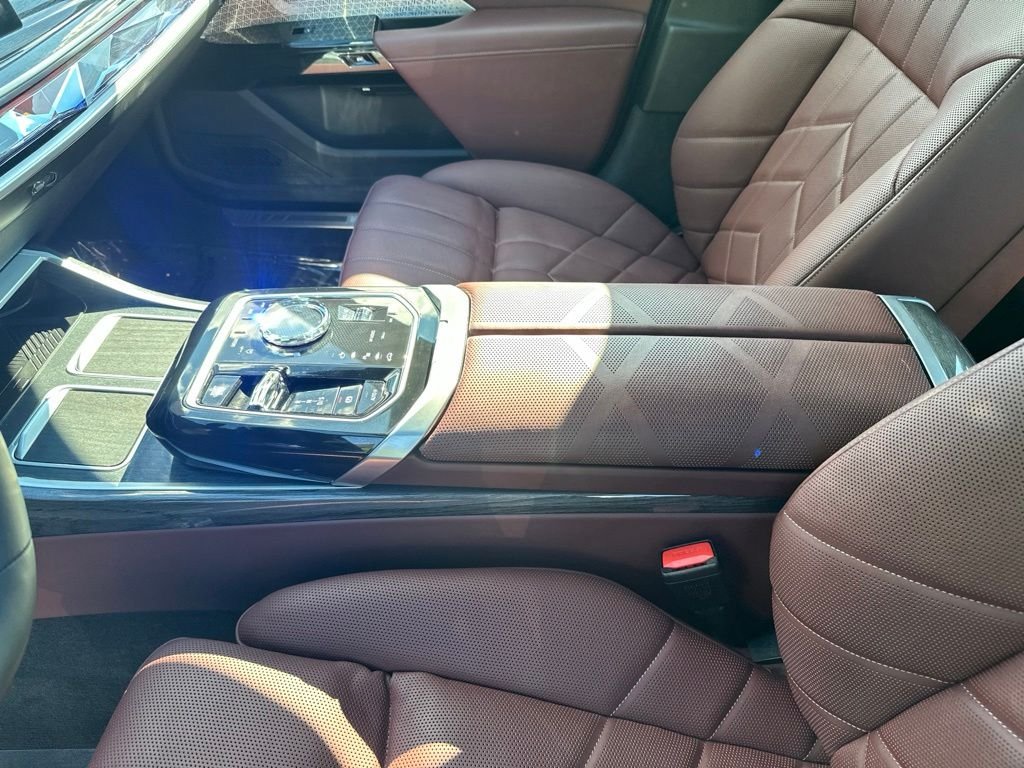 Certified Used 2026 Black Sapphire Metallic BMW 750e xDrive image 17