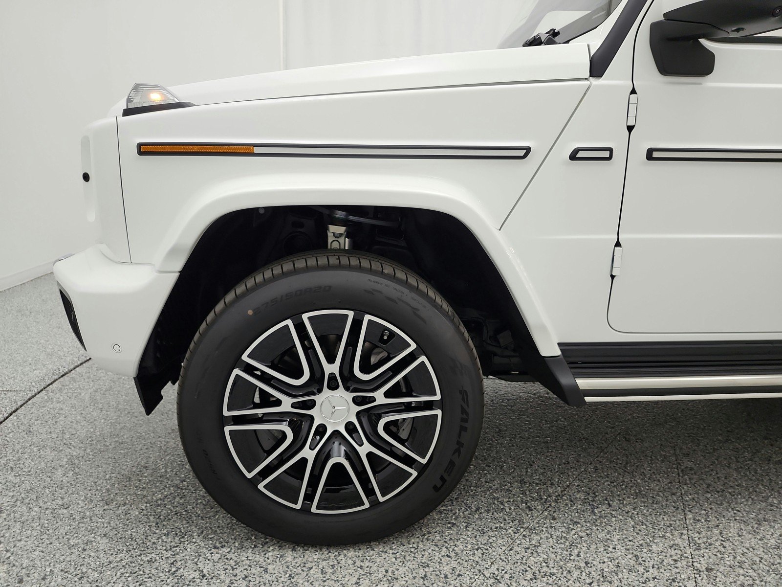 New 2027 POLAR WHITE Mercedes-Benz G 580e SUV image 13