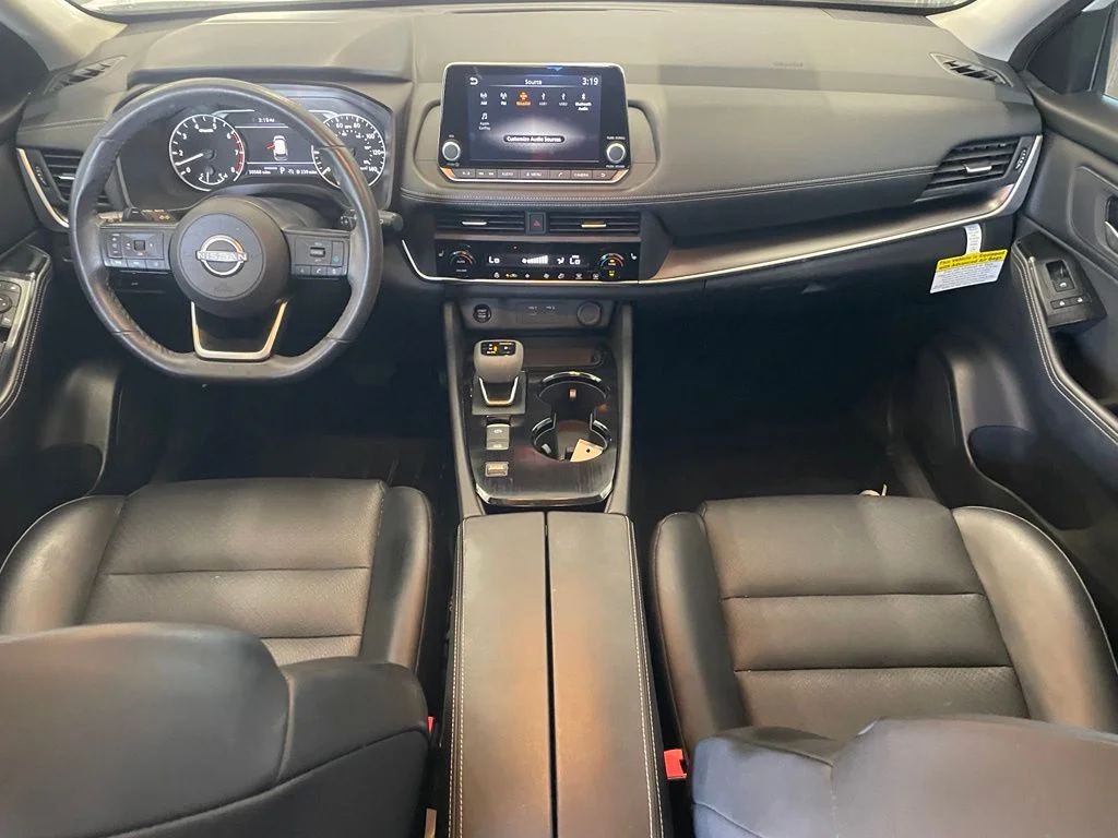 Used 2024 White Nissan SV image 11