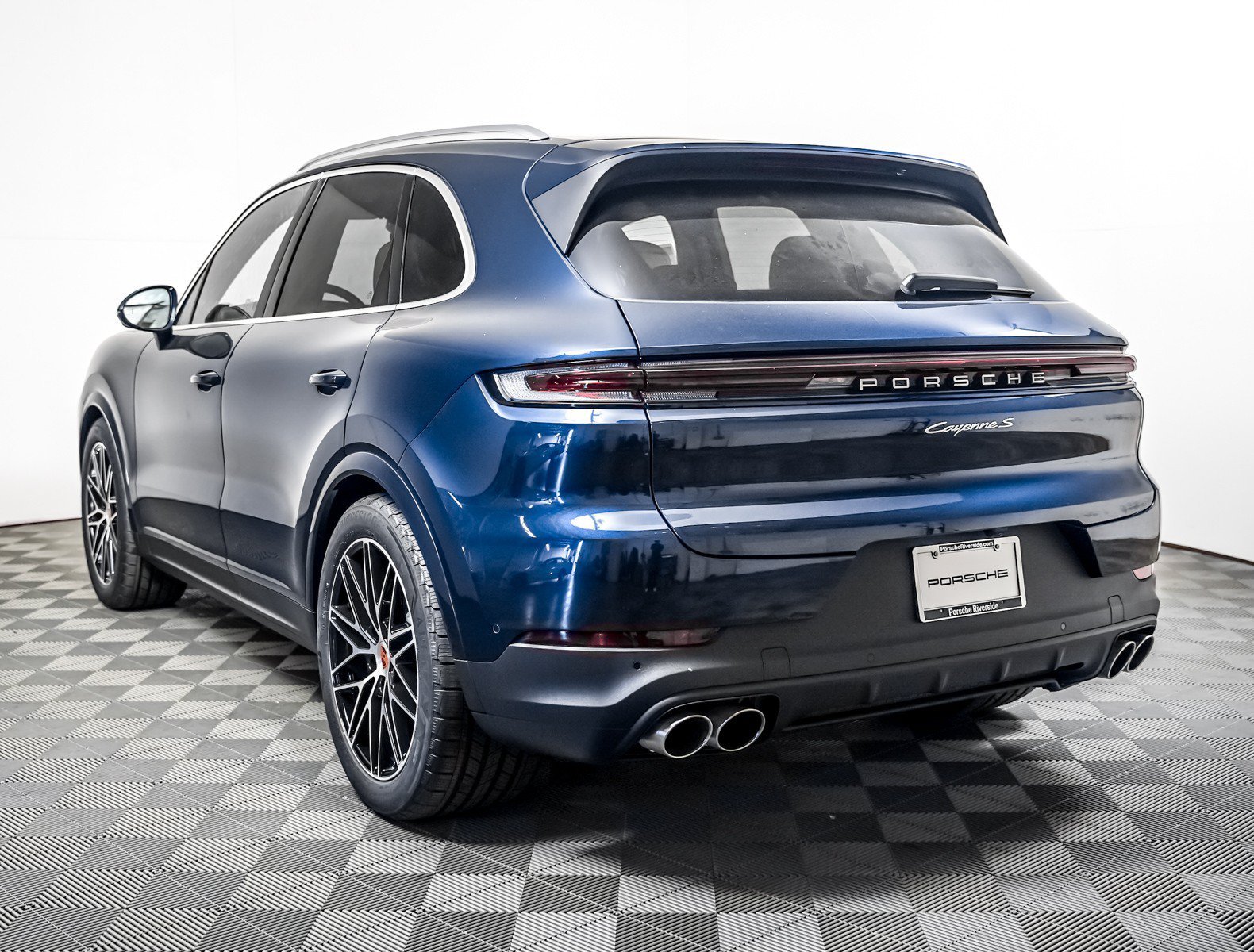 New 2026 ALGARVE BLUE Porsche S image 3
