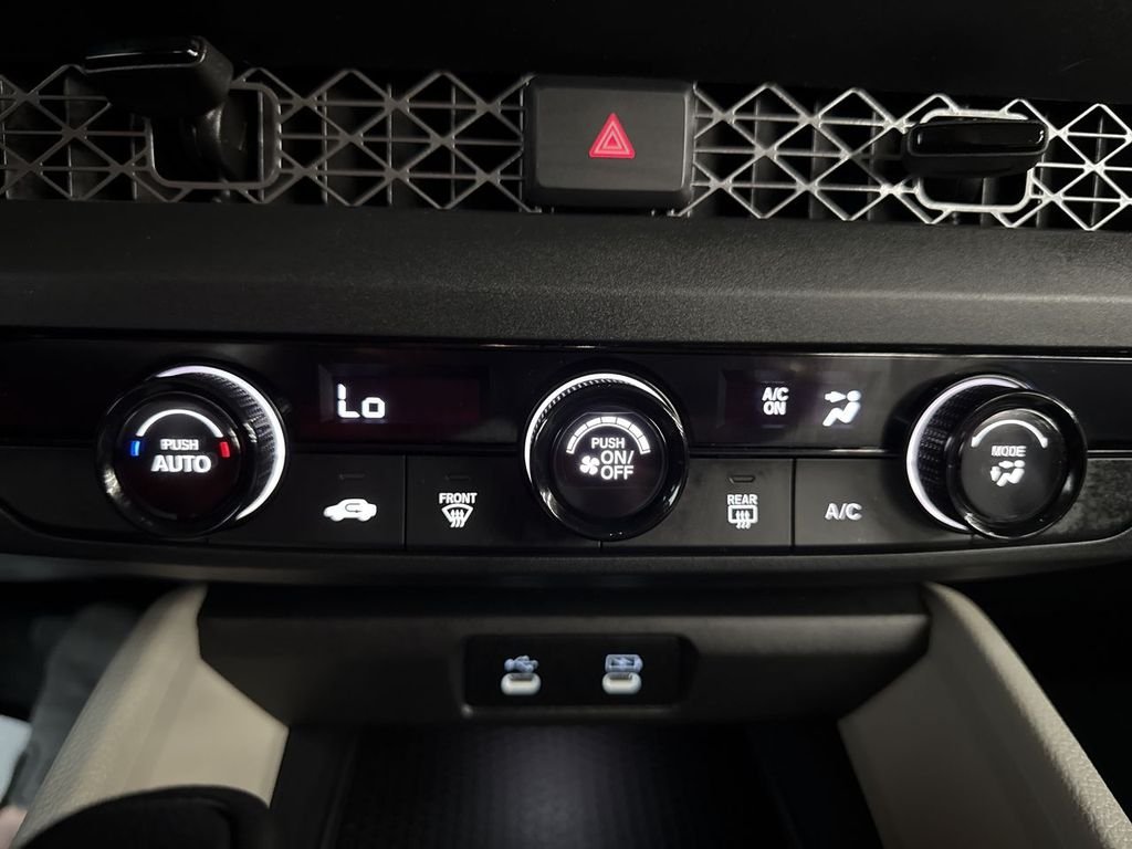 2025 Honda Accord LX - Photo 25