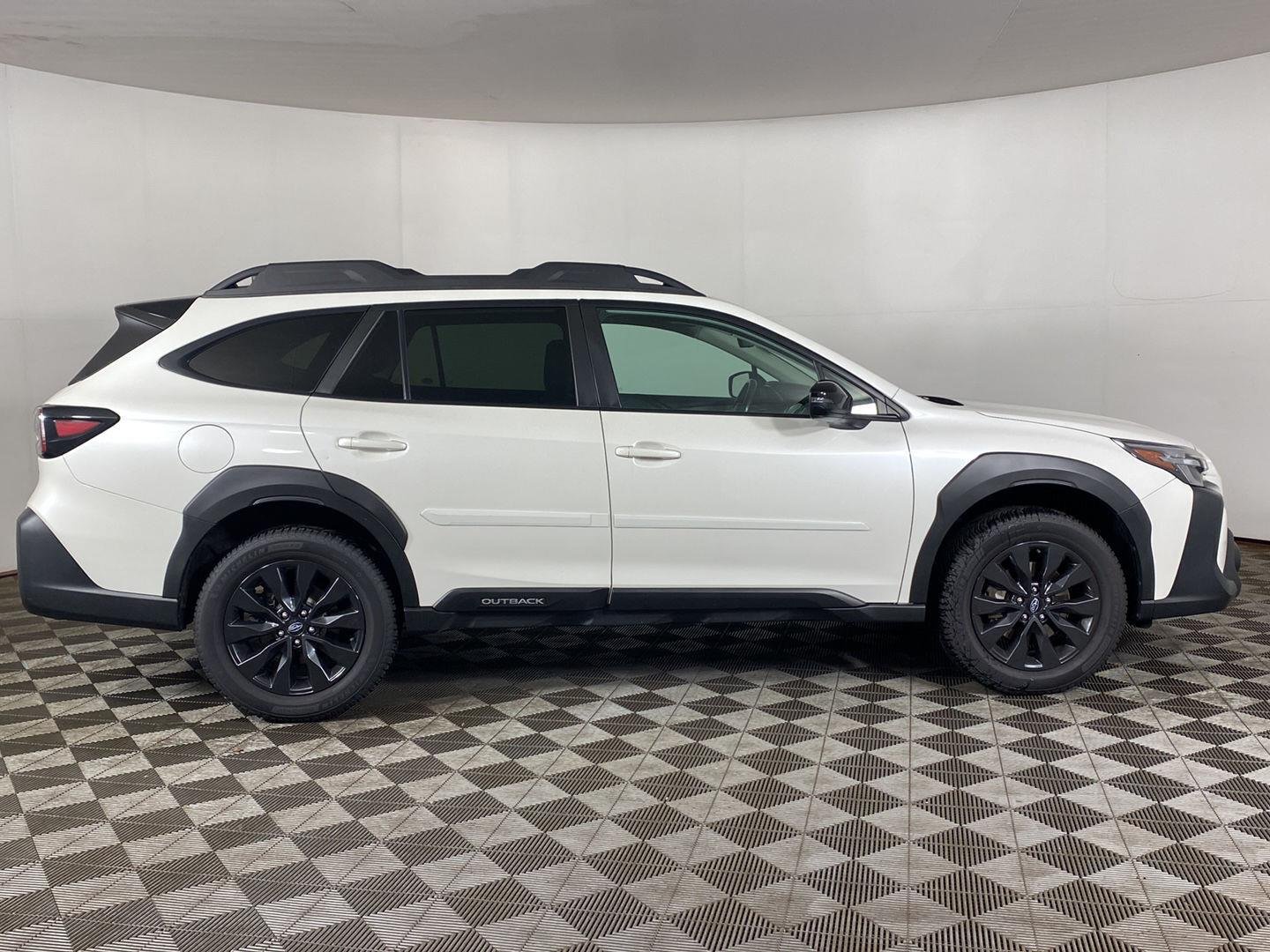 Used 2023 Crystal White Pearl Subaru Onyx Edition image 4