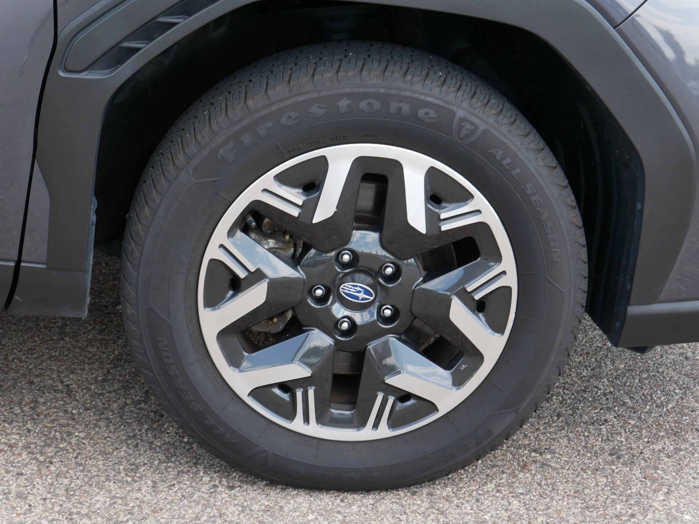 Used 2025 Magnetite Gray Metallic Subaru Premium image 15