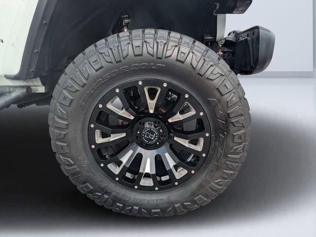 Used 2020 White Jeep Overland image 10