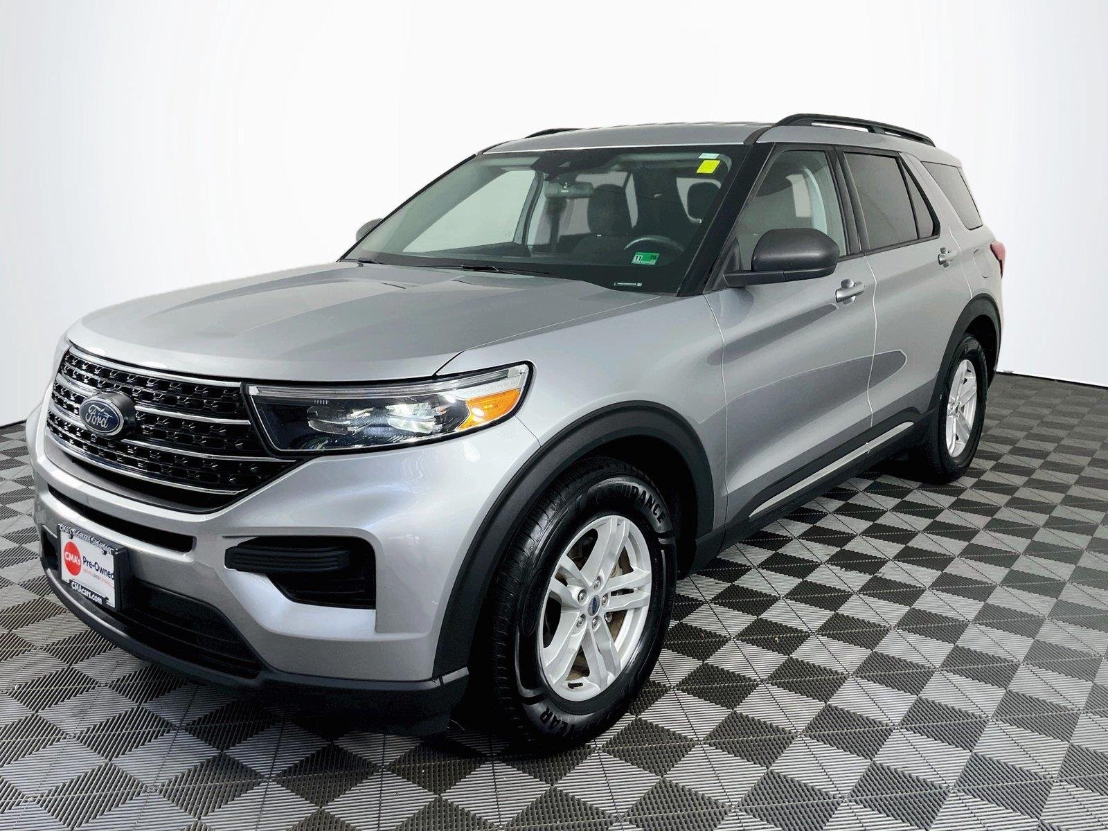 Used 2021 Iconic Silver Ford XLT image 3