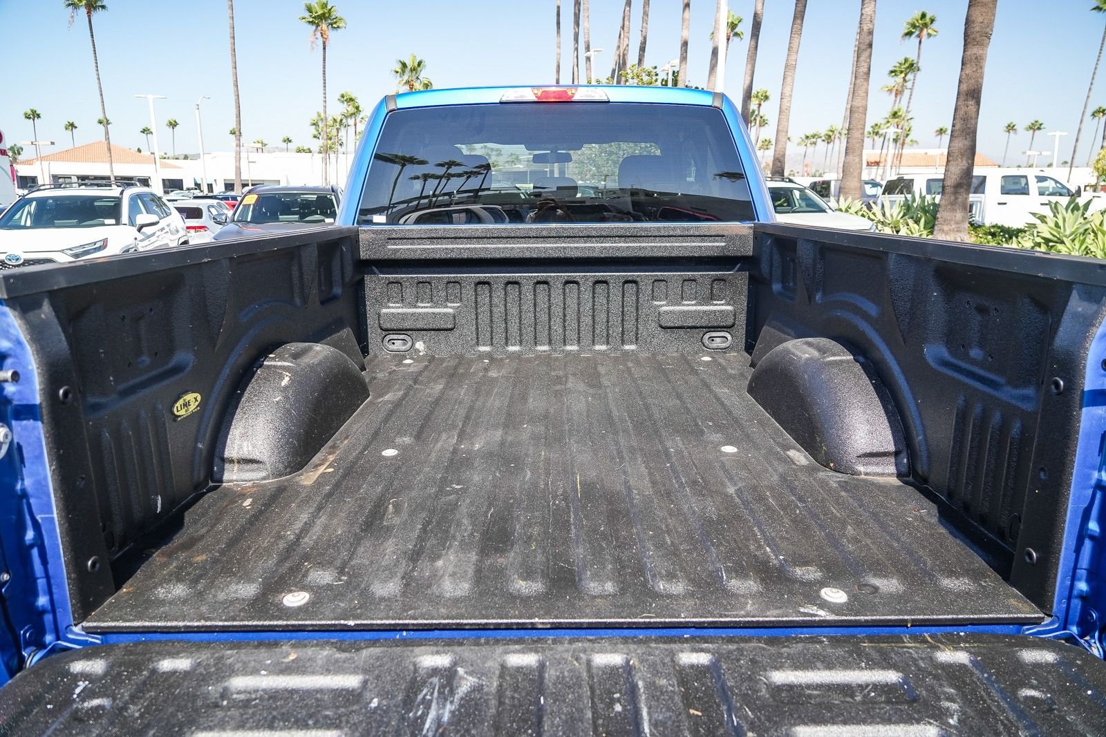 Used 2018 Blue Ford XL image 25