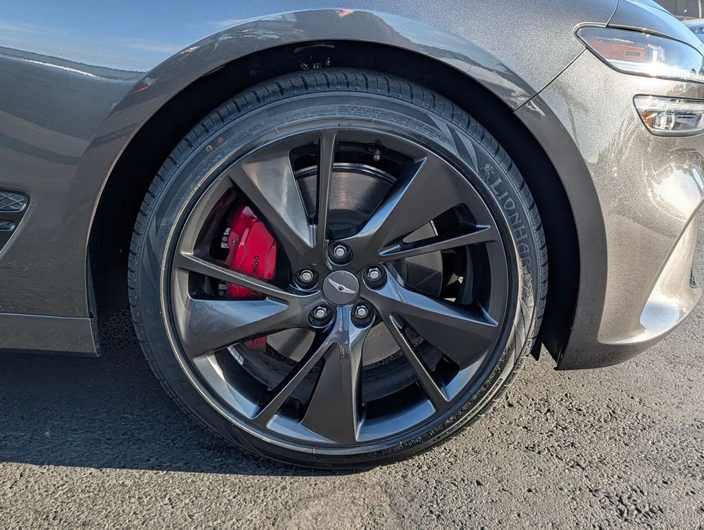 2023 GENESIS G70 Standard - Photo 8