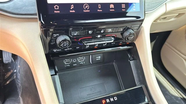 Used 2024 Black Jeep Limited image 31