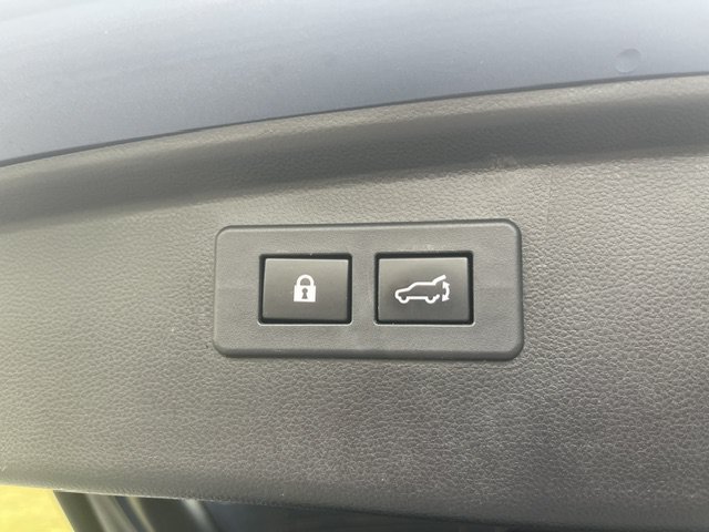 Used 2020 Abyss Blue Pearl Subaru Touring XT image 10