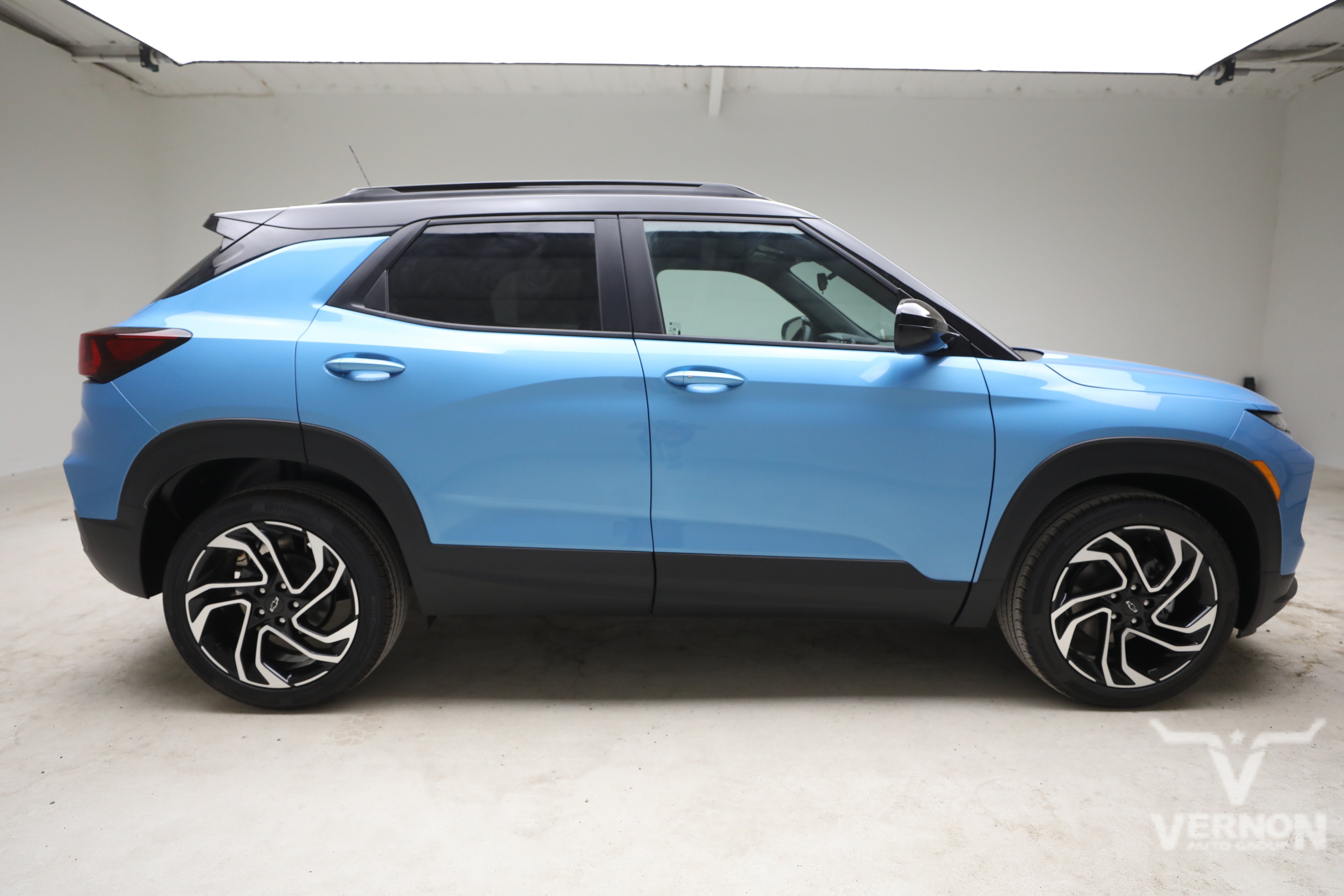 New 2026 Marina Blue Metallic Chevrolet N image 6