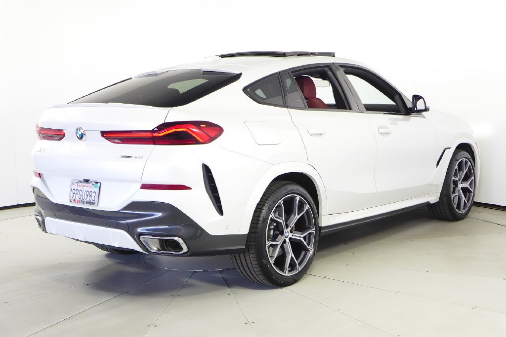 Certified Used 2025 Mineral White Metallic BMW xDrive40i image 7