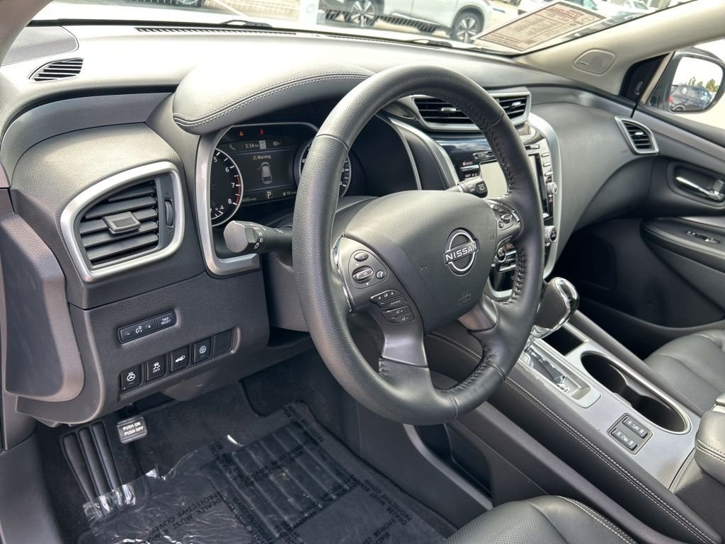 Used 2024 Silver Nissan SL image 23