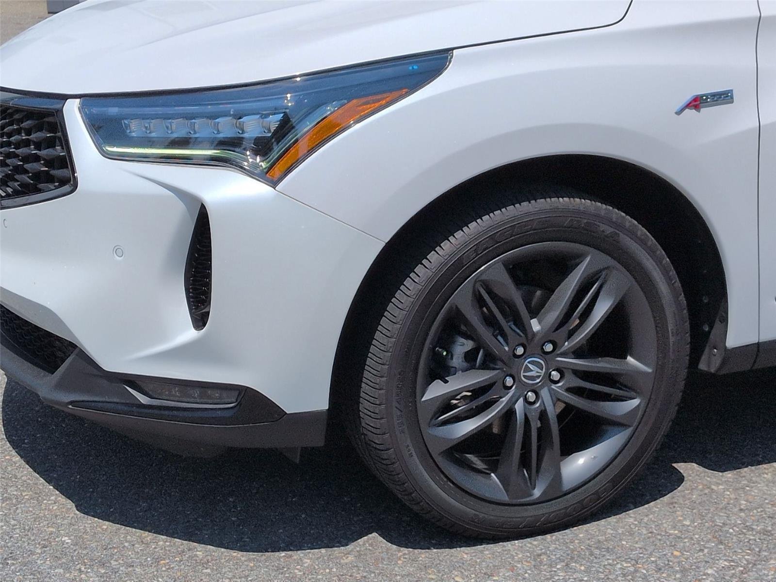 Used 2023 Platinum White Pearl Acura w/A-Spec Package image 9