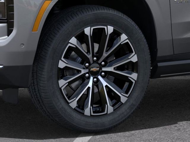 2025 Chevrolet Suburban High Country - Photo 9