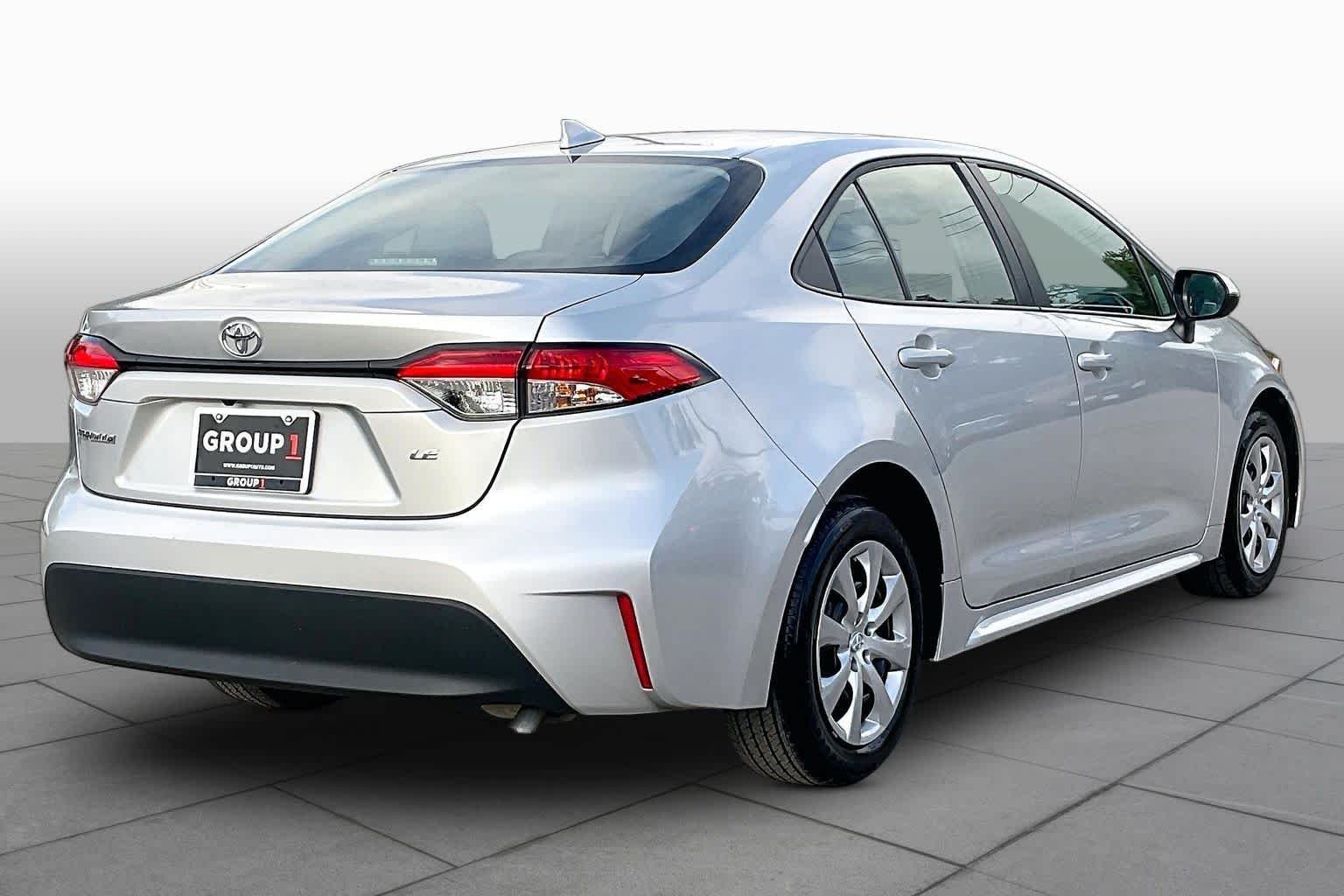Used 2025 Classic Silver Metallic Toyota LE image 13