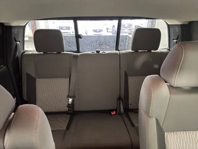 Used 2015 Silver Toyota SR5 image 25