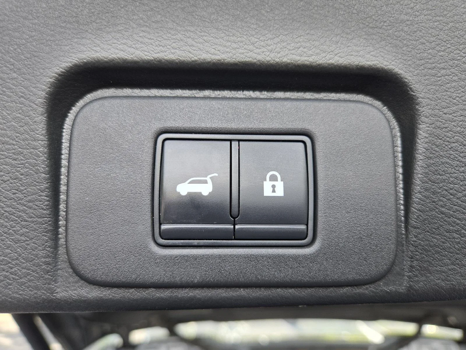Used 2021 Boulder Gray Pearl Nissan SL image 10