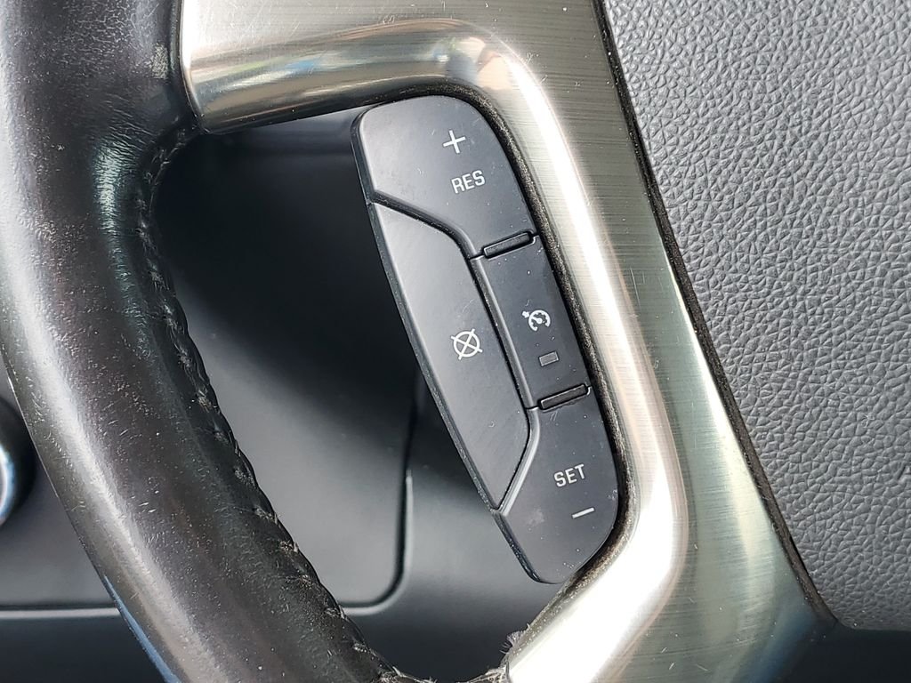 Used 2019 Cardinal Red GMC Work Van image 20