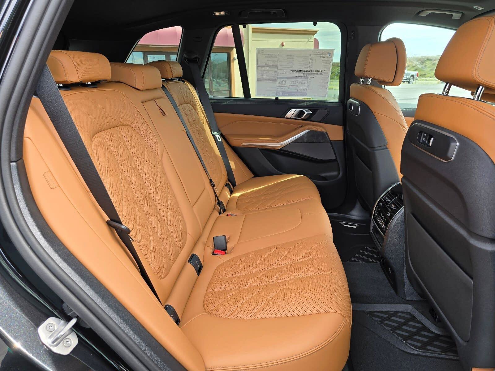 2026 BMW X5 50e - Photo 14