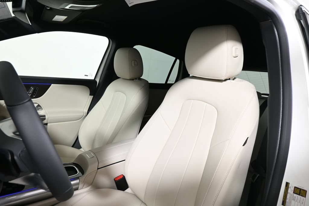 New 2026 Polar White Mercedes-Benz GLA 250 image 40