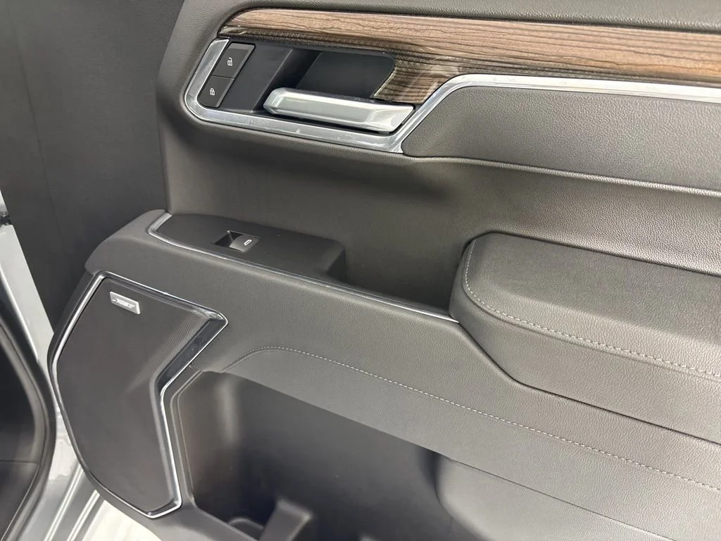 New 2026 Sterling Gray Metallic Chevrolet LT Trail Boss image 21