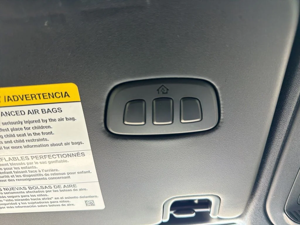 Used 2022 Gray Ford Wildtrak image 34