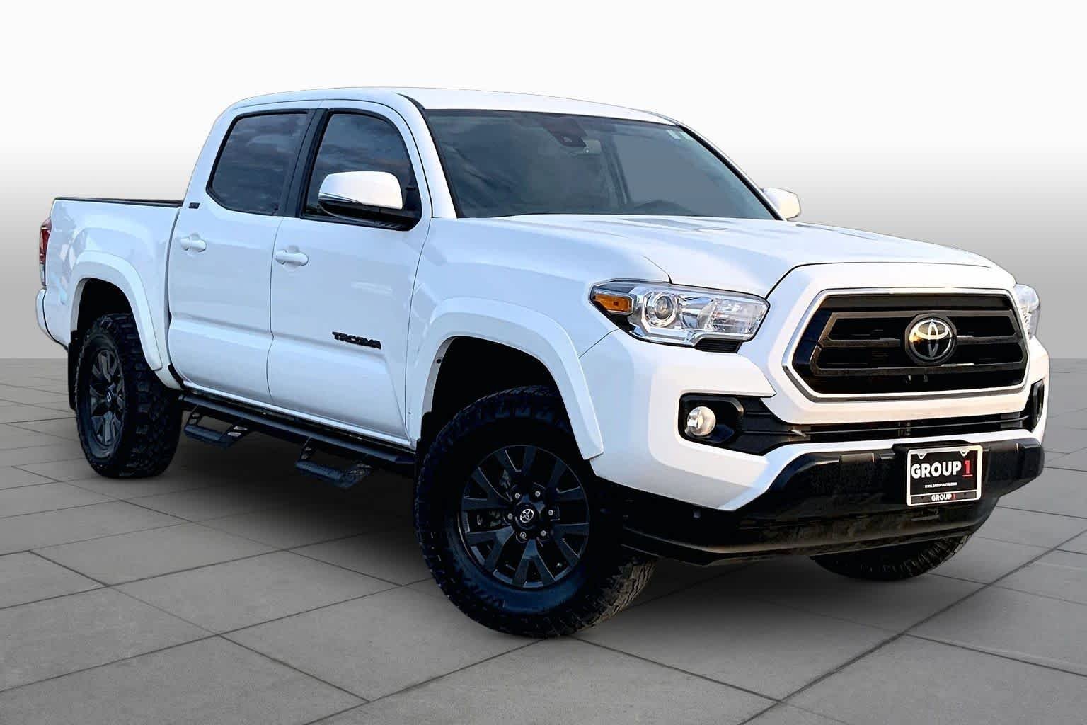 Used 2023 Ice Cap Toyota SR5 image 3