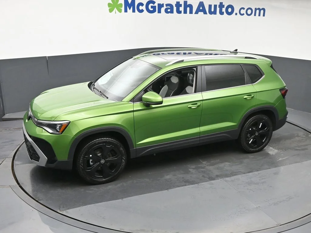 New 2026 Green Volkswagen 1.5T SEL image 17