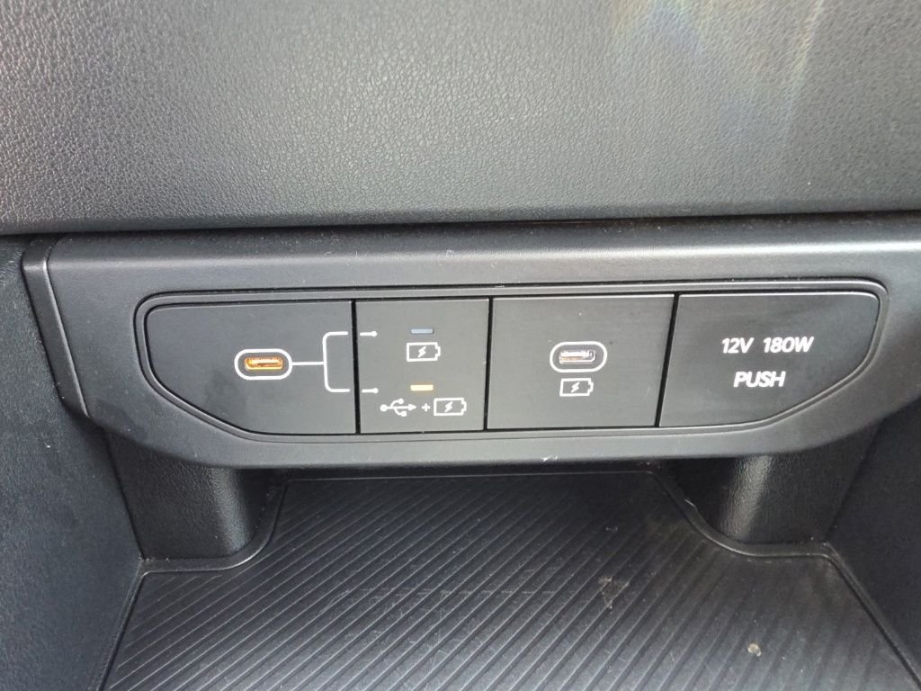 2025 Kia K4 LXS - Photo 26
