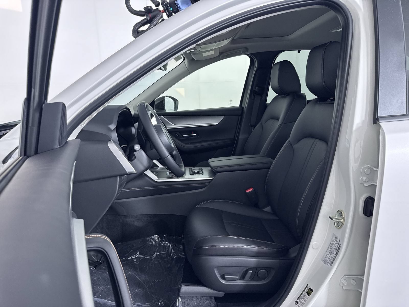 New 2026 Rhodium White Premium Mazda 3.3 Turbo Preferred image 15