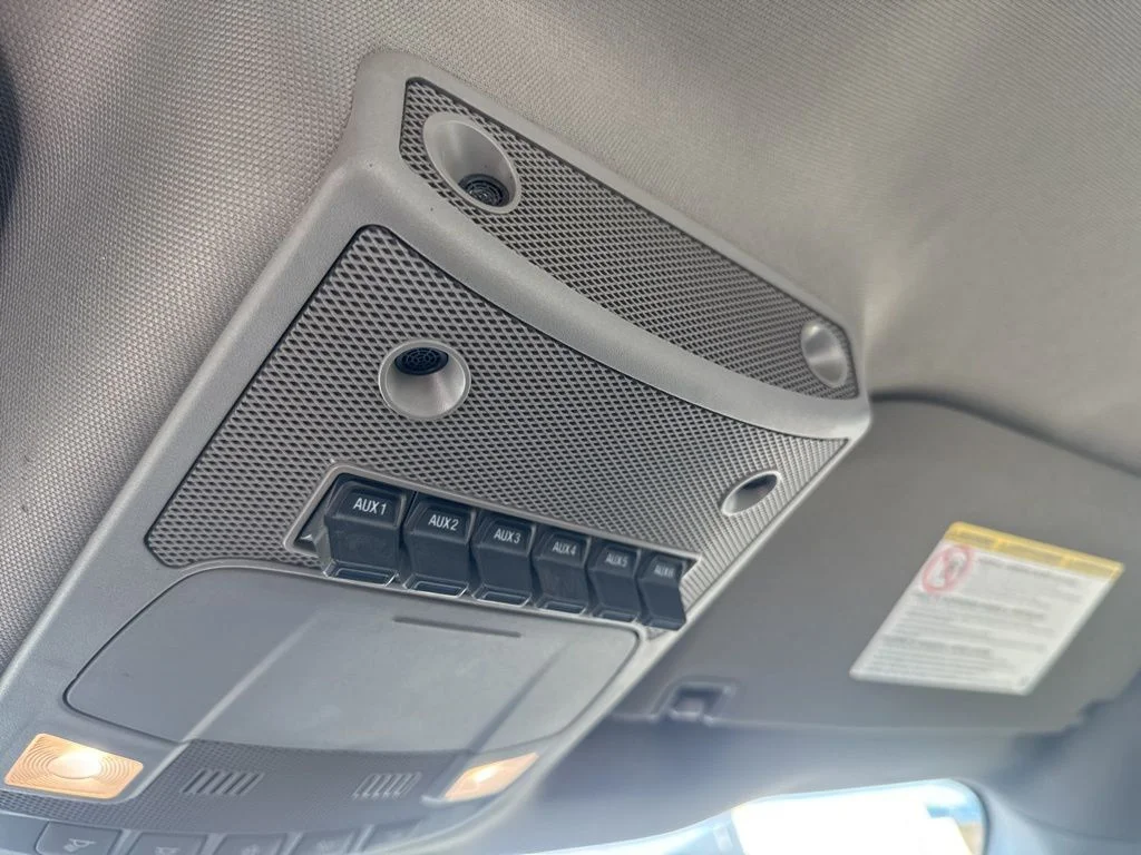 Used 2021 White Ford XL image 92