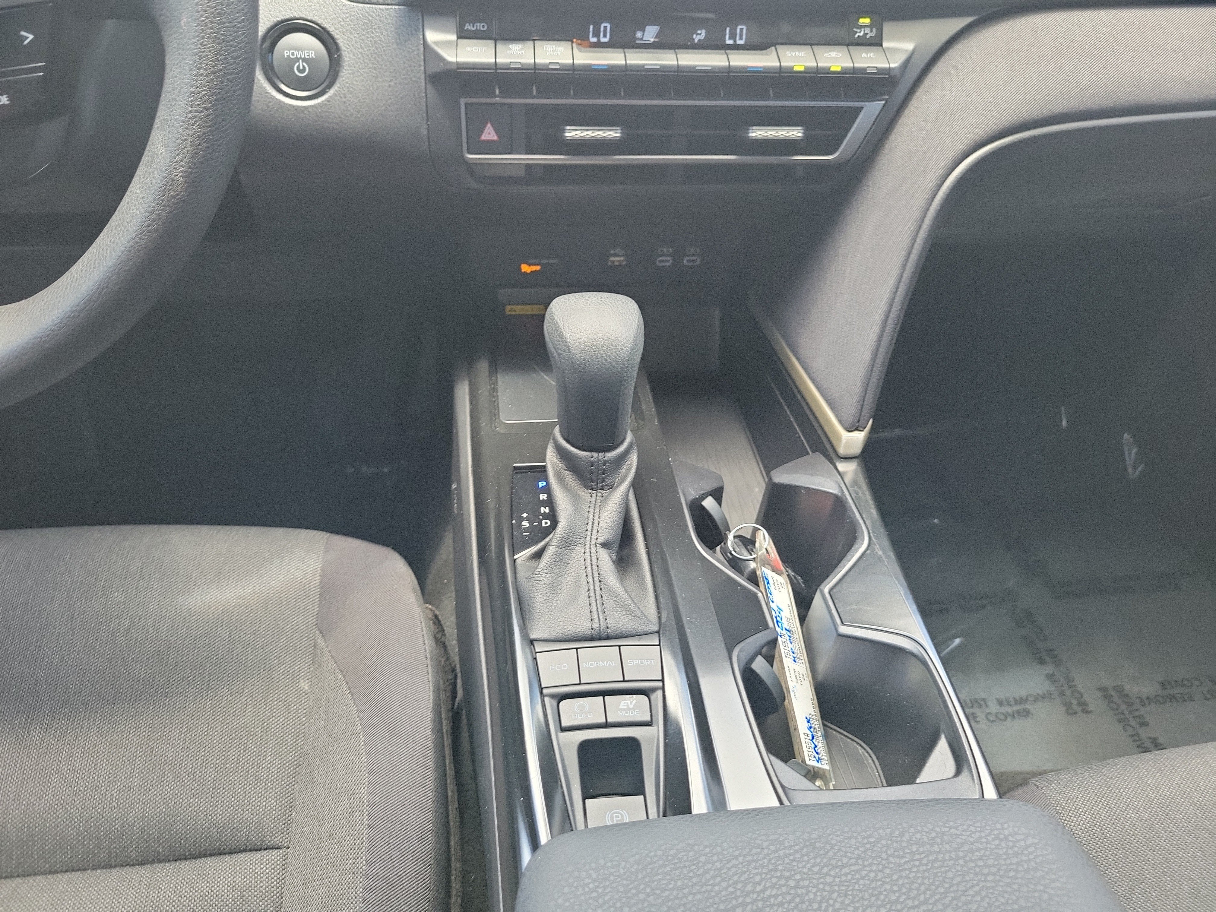 Used 2025 Underground Toyota LE image 18