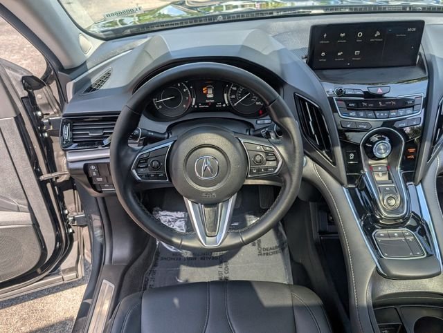 Used 2024  Acura Base image 12