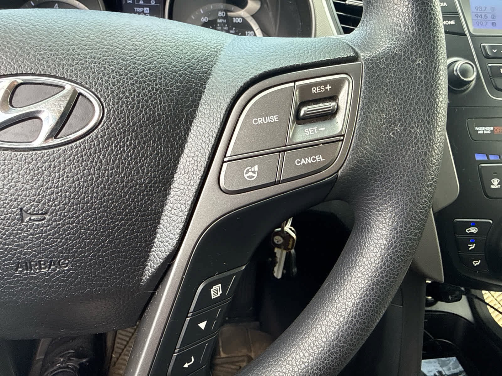 Used 2015 Sparkling Silver Hyundai  image 11