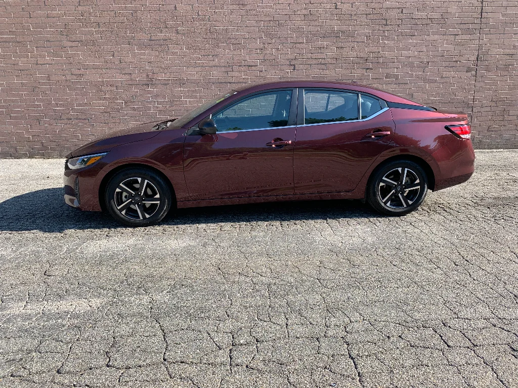Used 2024 Rosewood Metallic Nissan SV image 2