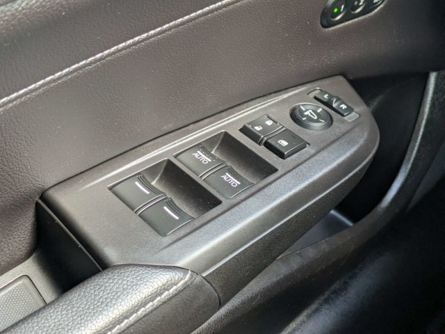 Used 2022 White Acura Premium and A-SPEC Packages image 23