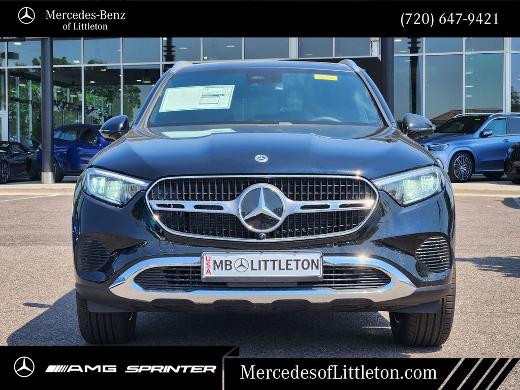 New 2026 Black Mercedes-Benz GLC 300 image 2