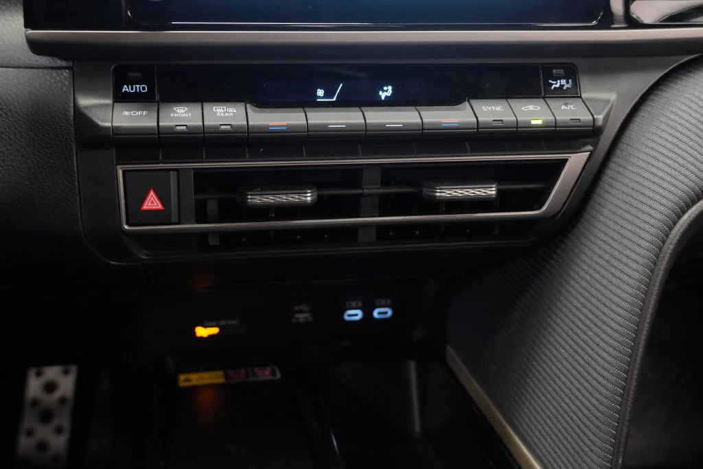 Used 2025 White Toyota SE image 28