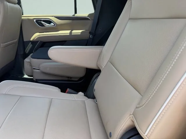 Used 2021 CHERRY RED TINTCOAT Chevrolet Premier image 23