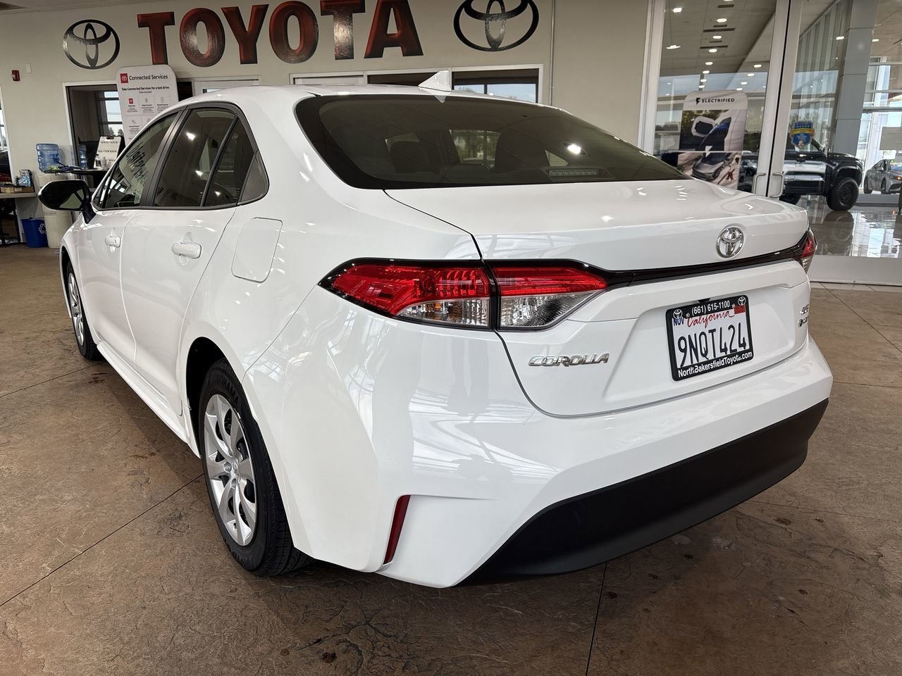 2026 Toyota Corolla LE - Photo 8