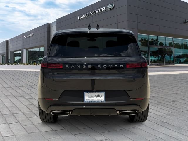 New 2026 Carpathian Grey Land Rover SE image 4