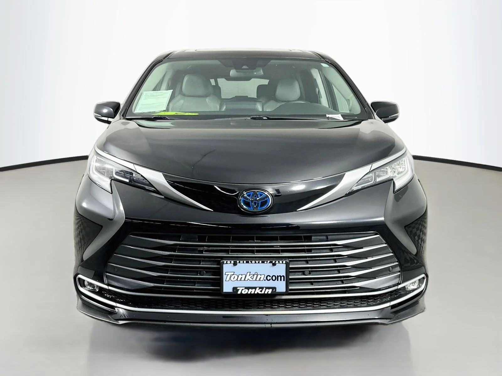 Used 2022 Midnight Black Metallic Toyota Limited image 2