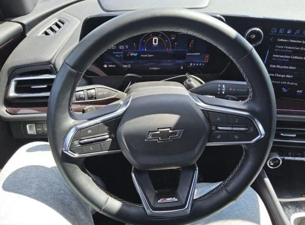 Used 2024 Gray Chevrolet Z71 image 6