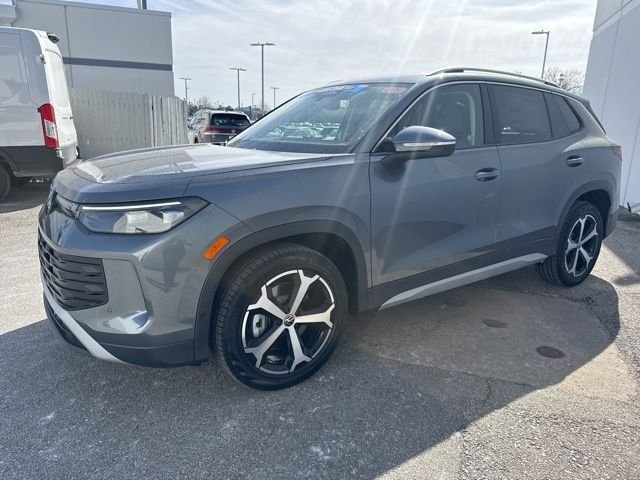 New 2026 Platinum Gray Volkswagen 2.0T SE image 11